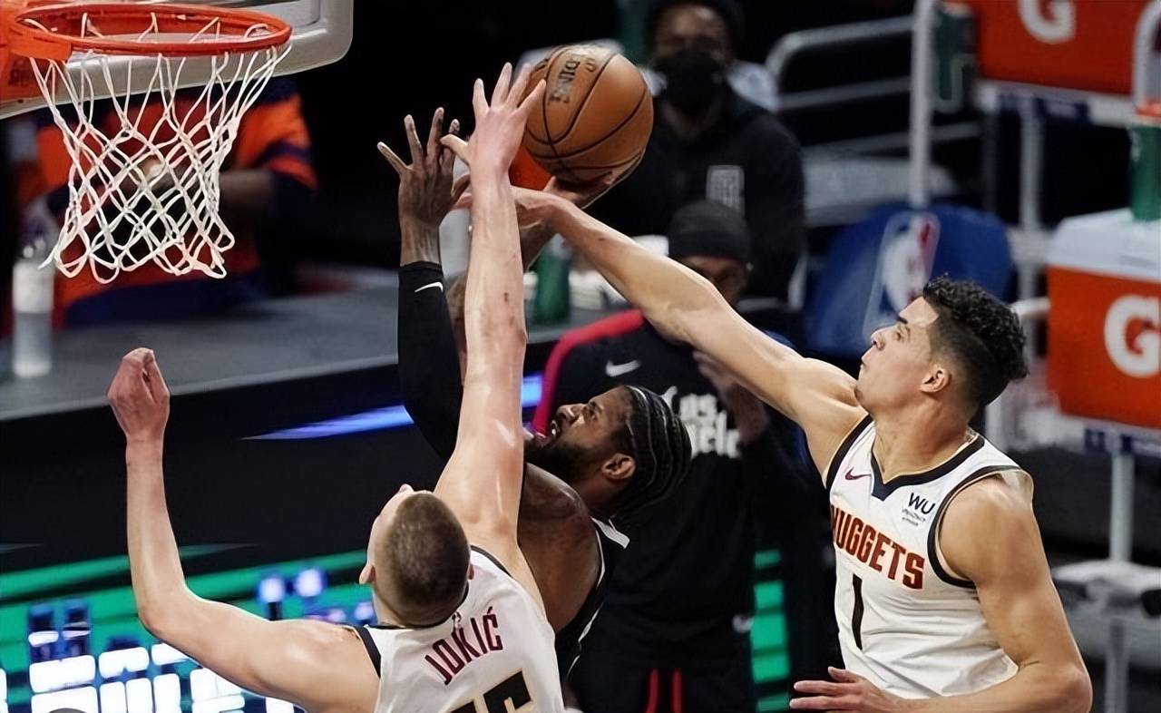 快船不敌掘金,约基奇砍下三双 快船不敌掘金,约基奇砍下三双