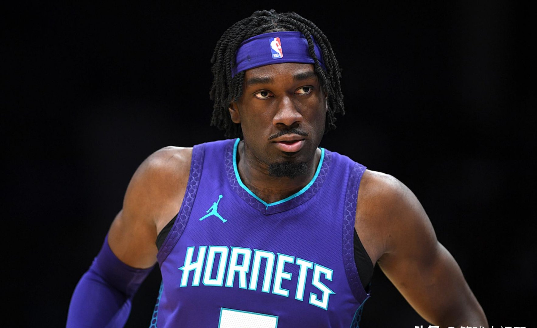 黄蜂队实力稳定,战绩节节攀升的简单介绍